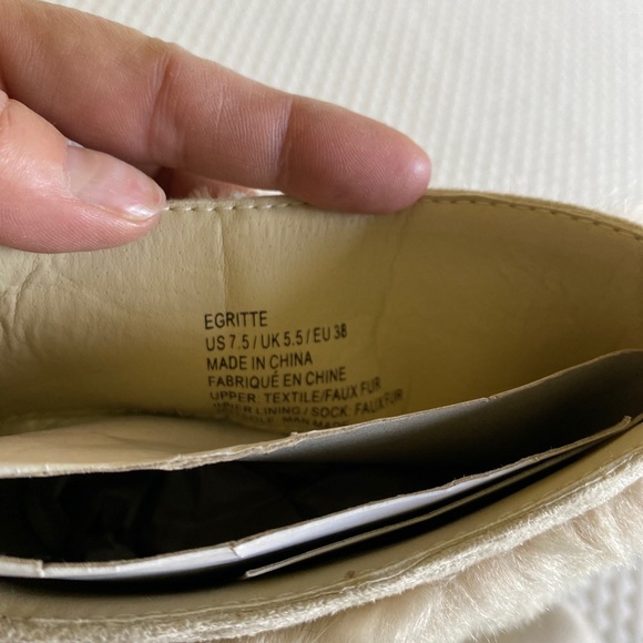 Boots - Picture 6 of 6